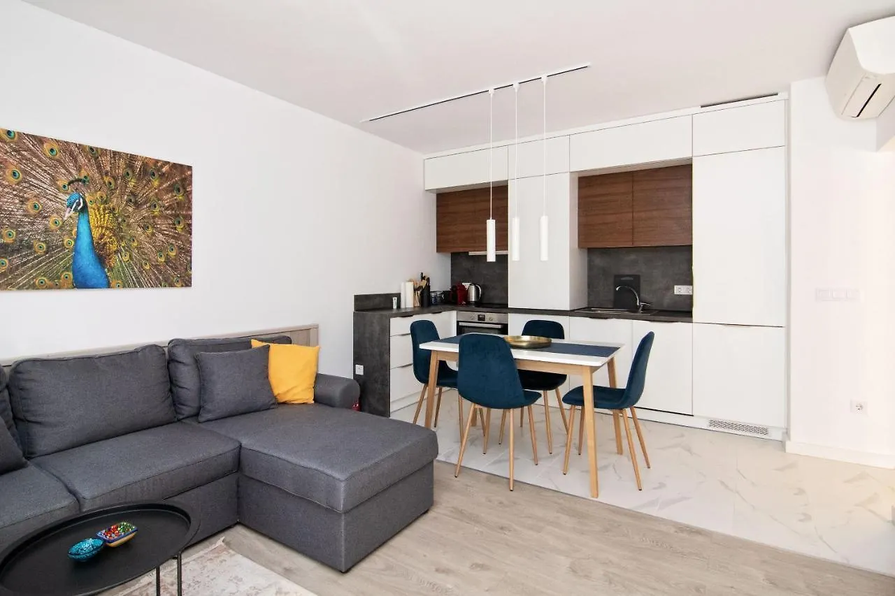 Greek Quarter Flat Two Br Next To Sea Garden Apartment Varna
