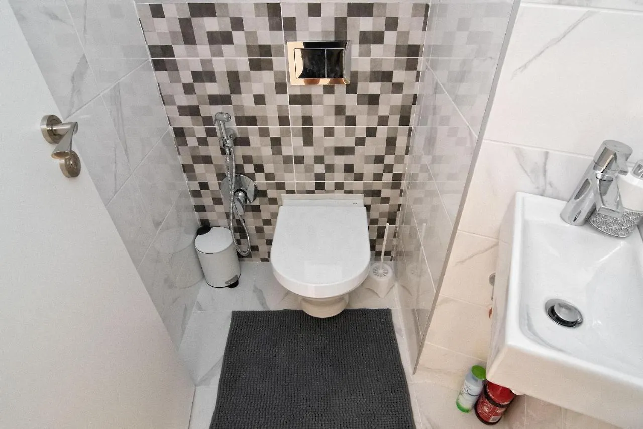 Greek Quarter Flat Two Br Next To Sea Garden Apartment Varna 0*,
