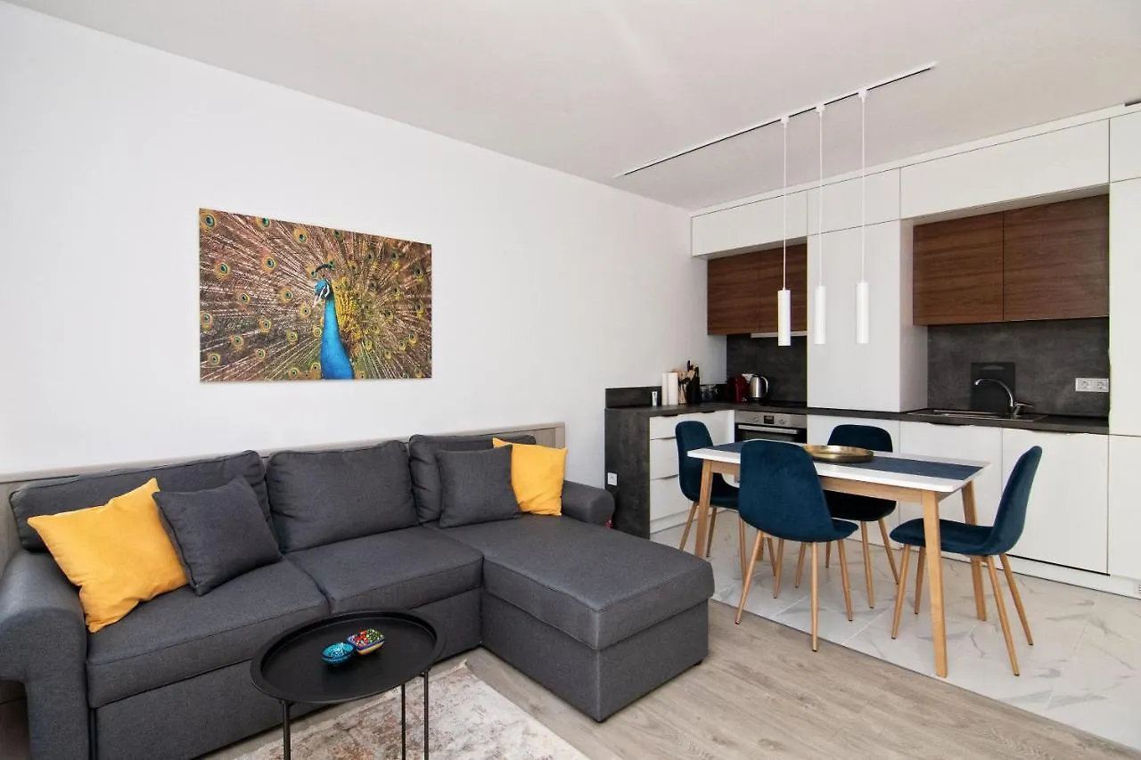 Greek Quarter Flat Two Br Next To Sea Garden Διαμέρισμα Βάρνα